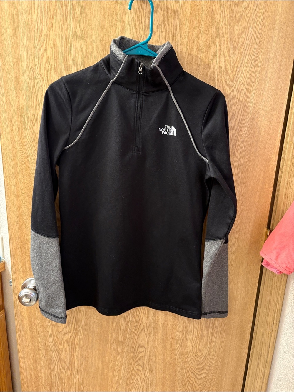 The North Face Black & Gray Half-Zip Pullover